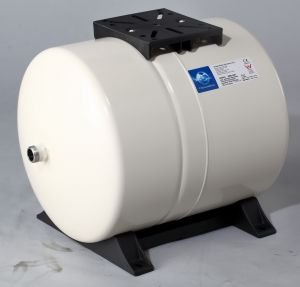 Global 60 Litre Yatay Ayaklı Patlamayan Genleşme Tankı 10 Bar 90 C  1'' Bağlantı
